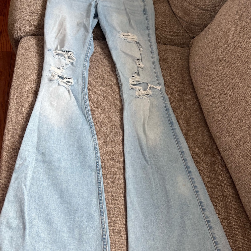 Light Blue Distressed Women's Jeans